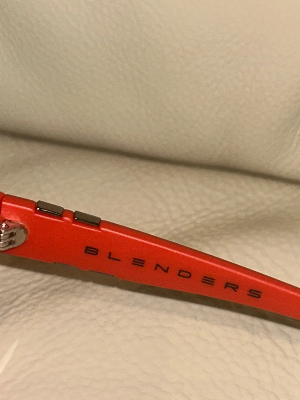 Blenders Red Mascara Unisex Sunglasses 🕶️